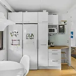 Happy Lauttasaari Apartment